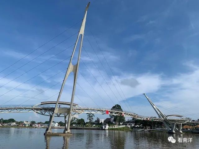 河滨公园、黄金桥...慢游马来西亚古晋