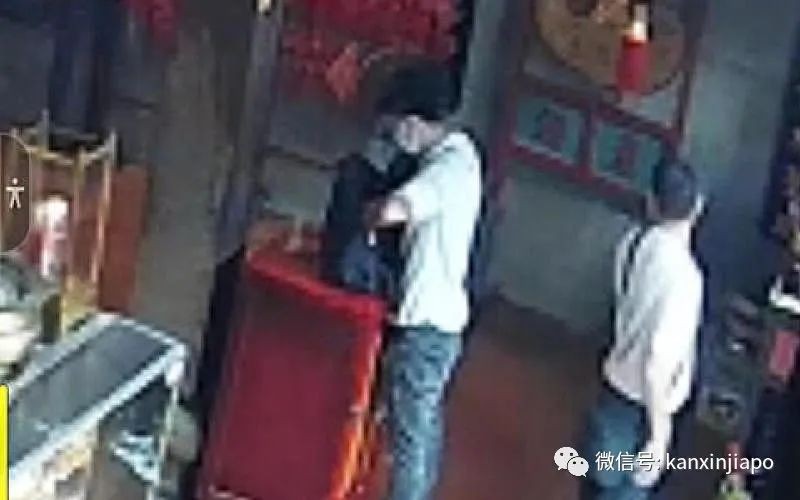 从抖音学“钓鱼秘术”，三中国男子专程来新加坡偷香油钱被捕，入狱7个月