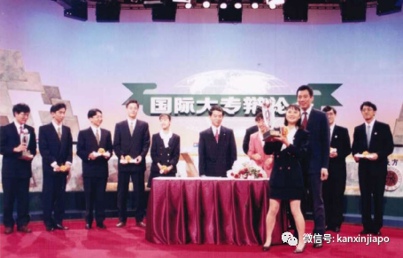 “我大学念物理系,最后却当上了新加坡电视台驻中国首席代表”