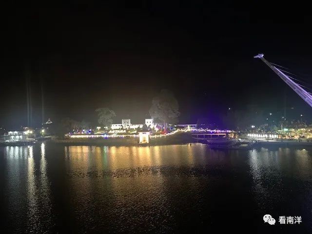 河滨公园、黄金桥...慢游马来西亚古晋
