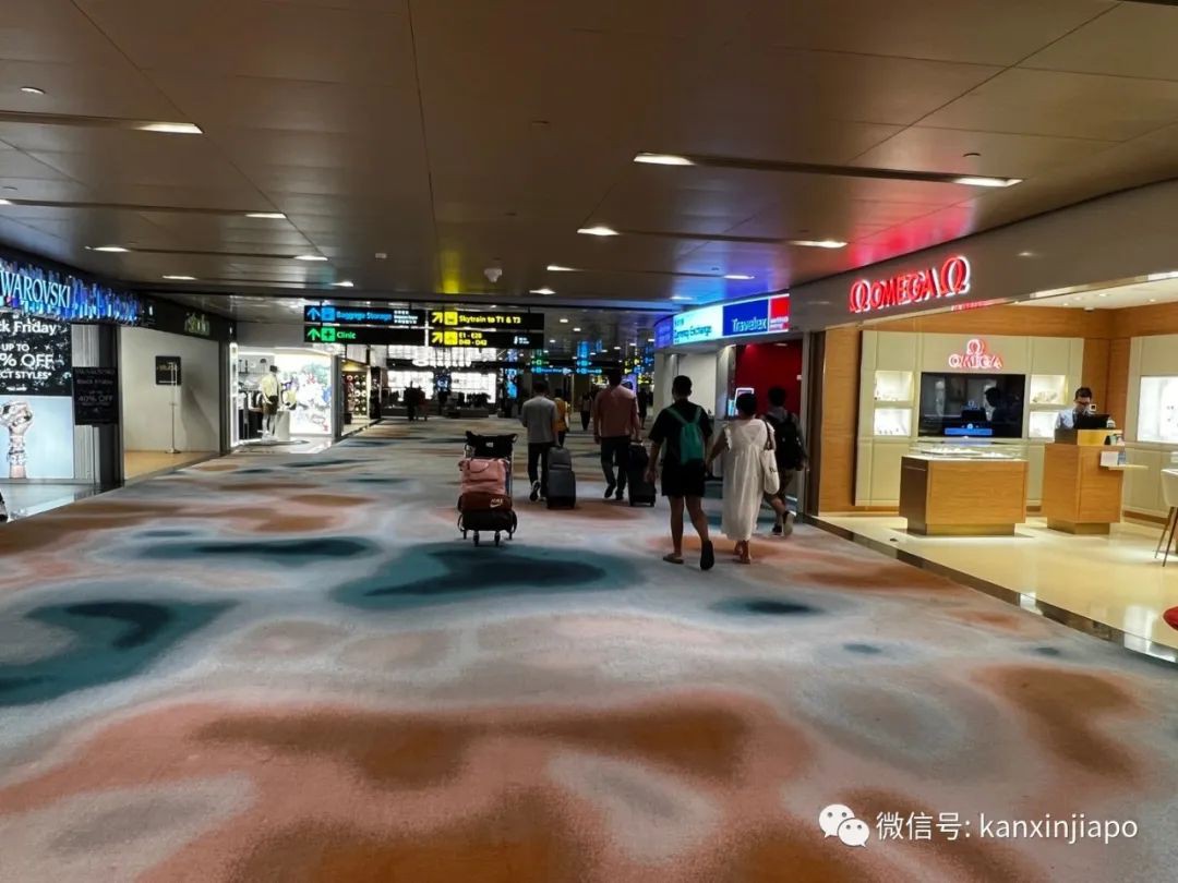 逛过樟宜机场重开的T2航站楼，才会发现的这些细节