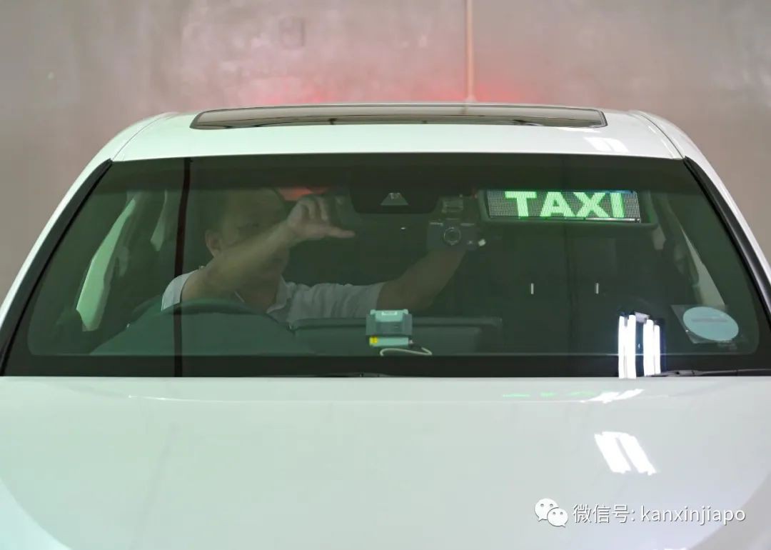 新加坡街头德士新造型，不说还认不出来