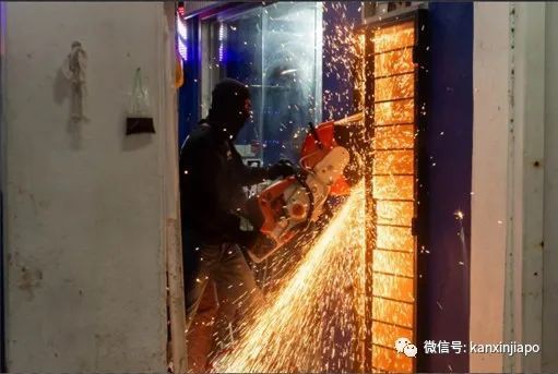 新加坡罪案飙升！警方联合人力部、ICA等全岛突击行动，数千人被查500多人被捕！