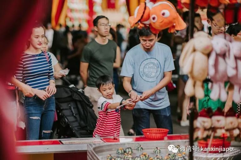 滨海湾花园游客数破亿，黄循财担任颁奖嘉宾并为圣诞仙境打CALL