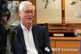 新加坡的这位总理像是摇滚明星一样，自带让人亲近且信服的魅力