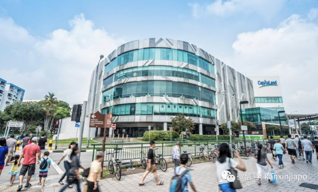 新加坡淡滨尼商场发生火灾！浓烟滚滚，顾客紧急撤离