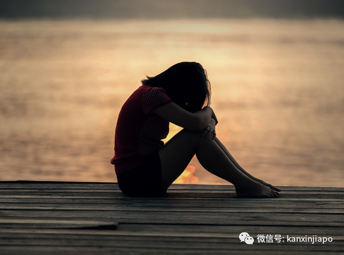 在飞往新加坡的飞机上偷东西被抓,中国籍被告大呼“判太重了”