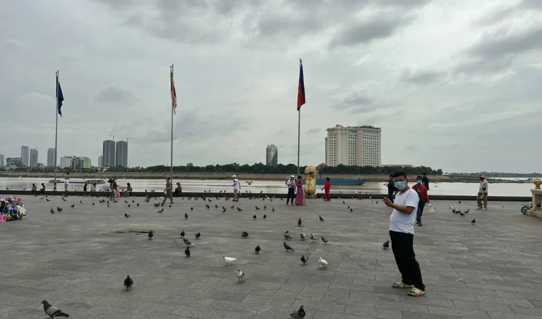 世界这本书，我在柬埔寨金边多读了一页