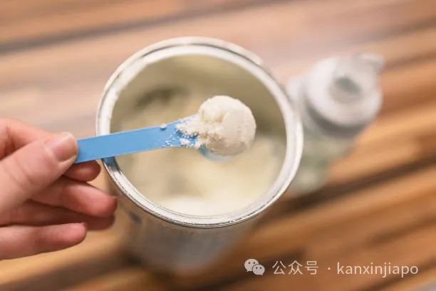 从新加坡去中国，可以携带多少罐奶粉？
