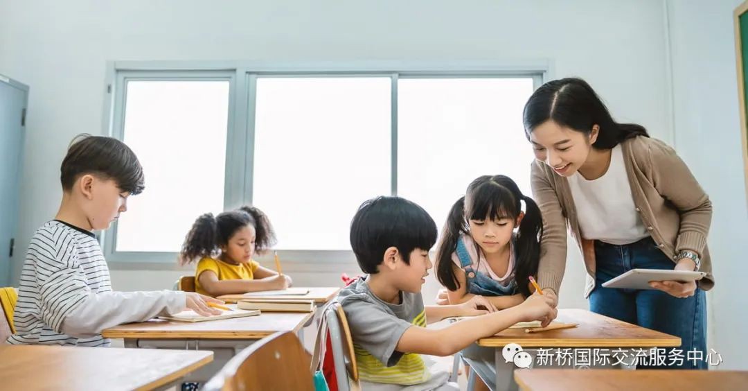 寒假出国游学的绝佳选择，新加坡冬令营正在火热报名中！