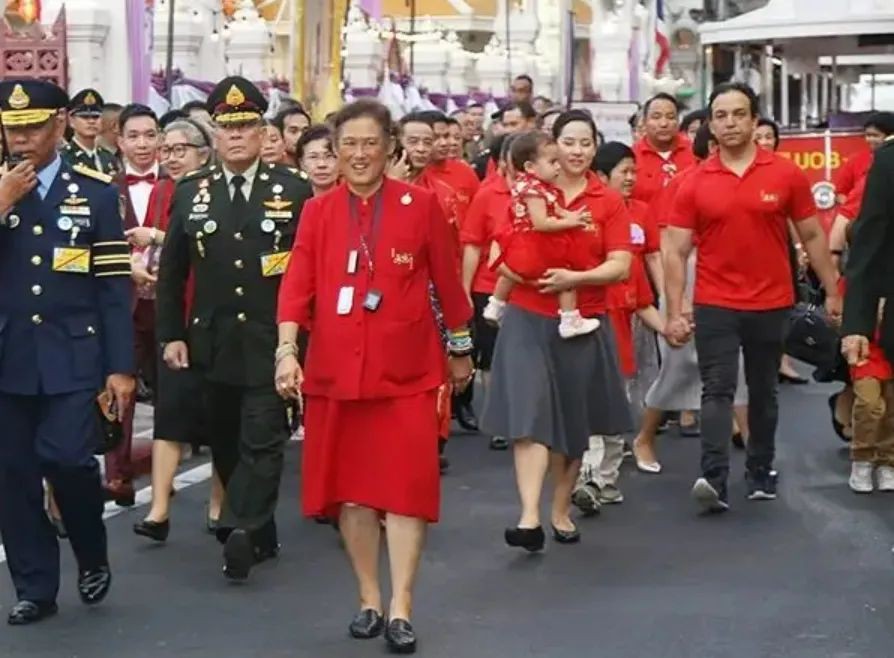 不作不死！泰国“反皇室网红”这次居然惹到公主？！