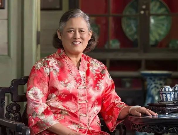 不作不死!泰国“反皇室网红”这次居然惹到公主?!