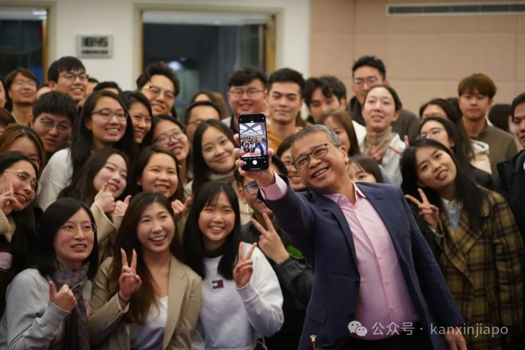 新加坡部长访问上海，积极推动企业发展深化双边交流