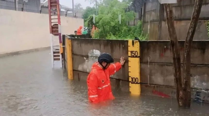 3月1日:印尼突发洪水灾害!道路损毁严重,中国同胞受影响