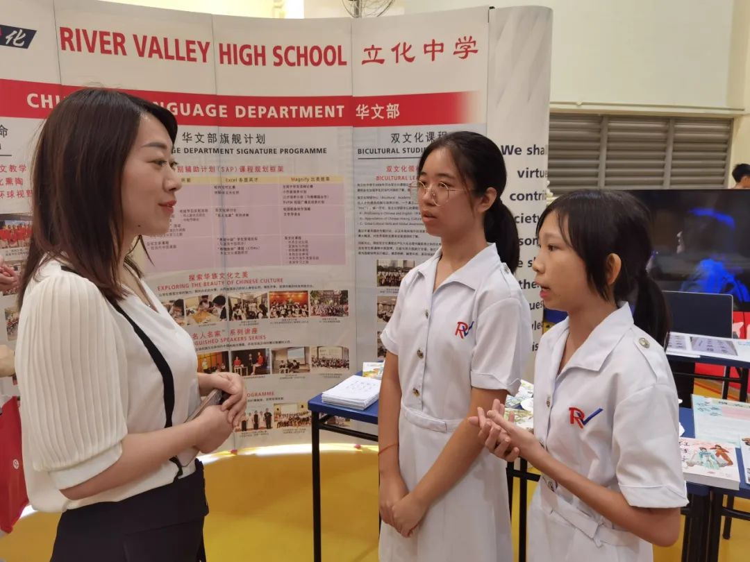 参观了新加坡四所中学的开放日,体会到了什么是让“每个孩子个性生长”