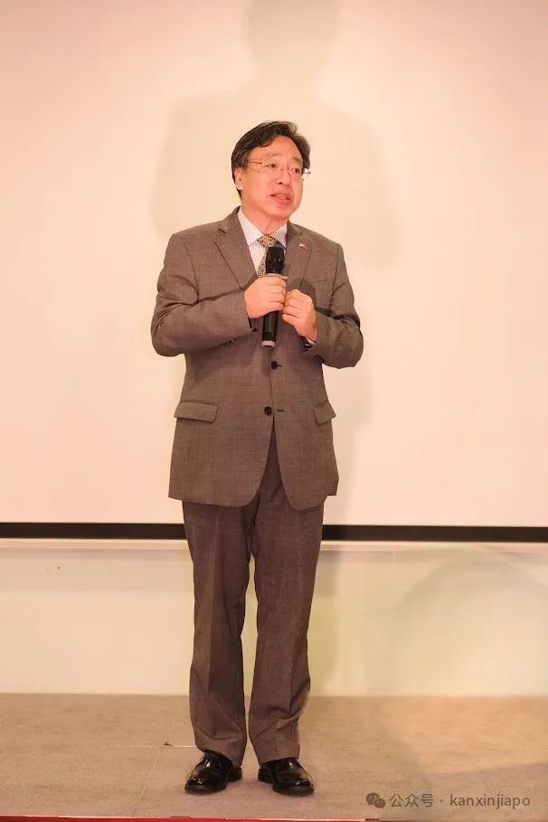 武汉高校新加坡校友举办新春联谊会，共叙往日情谊