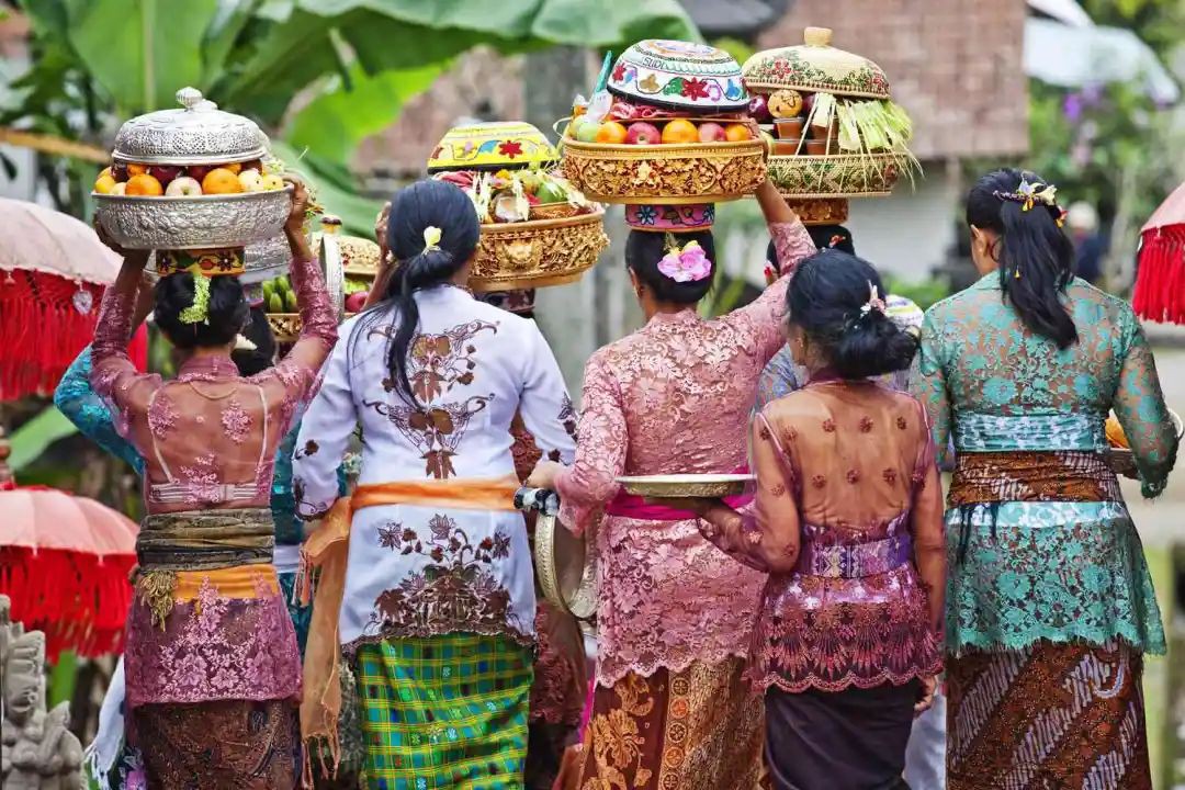 8个故事，告诉你印尼女性有多美！