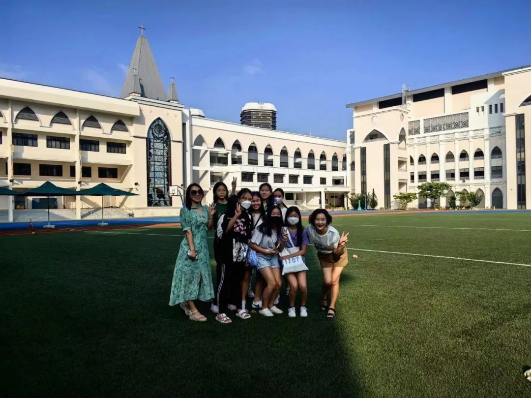 参观了新加坡四所中学的开放日,体会到了什么是让“每个孩子个性生长”