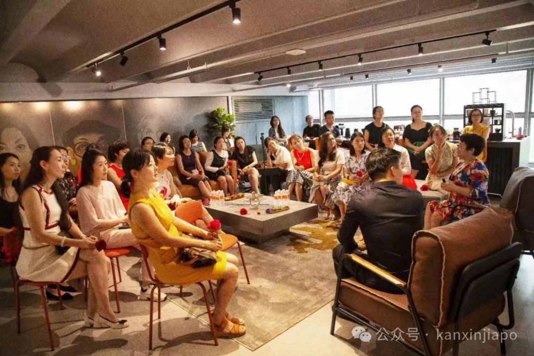 新加坡的朋友们,罗胖喊你一起来看文明啦!