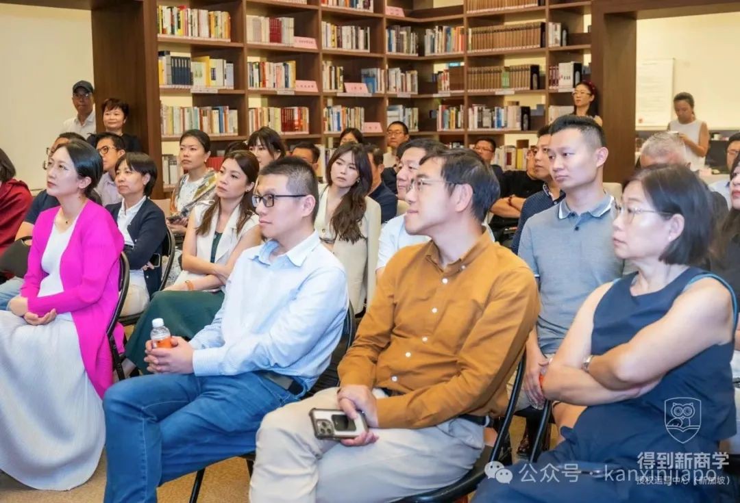 新加坡的朋友们,罗胖喊你一起来看文明啦!