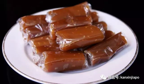 新加坡的穆斯林天天不吃不喝13个小时长达一个月，终于等到这天开斋了...