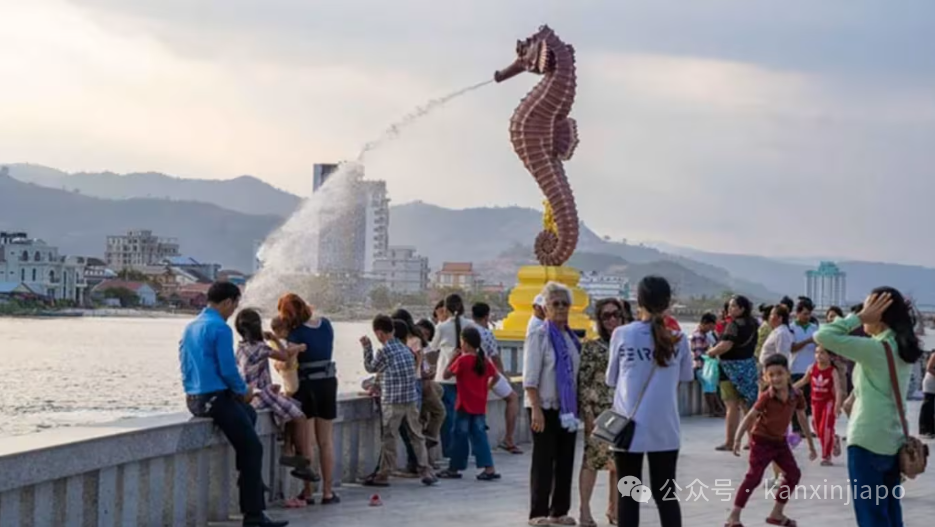 【新加坡今日要闻】中新航班机票价格涨、新元持续升值、国外地标建筑神似鱼尾狮……