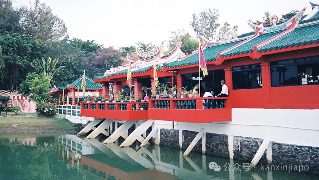 短暂离开新加坡，坐轮渡到龟屿岛一日游