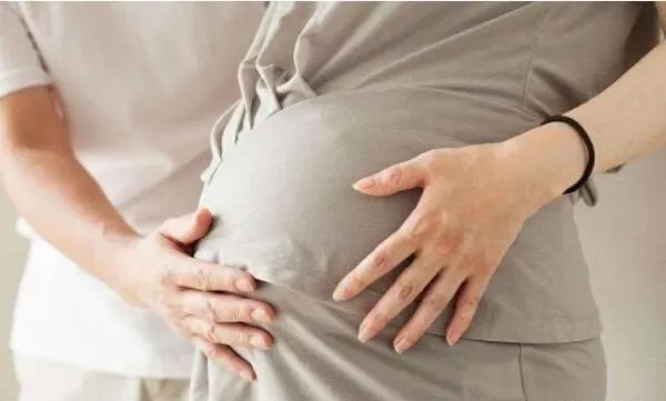 政府补贴单身女性冷冻卵子,或有助于生育率提高