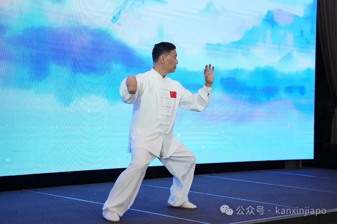 300名河南同乡新加坡聚会,中国驻新使馆领导也来了