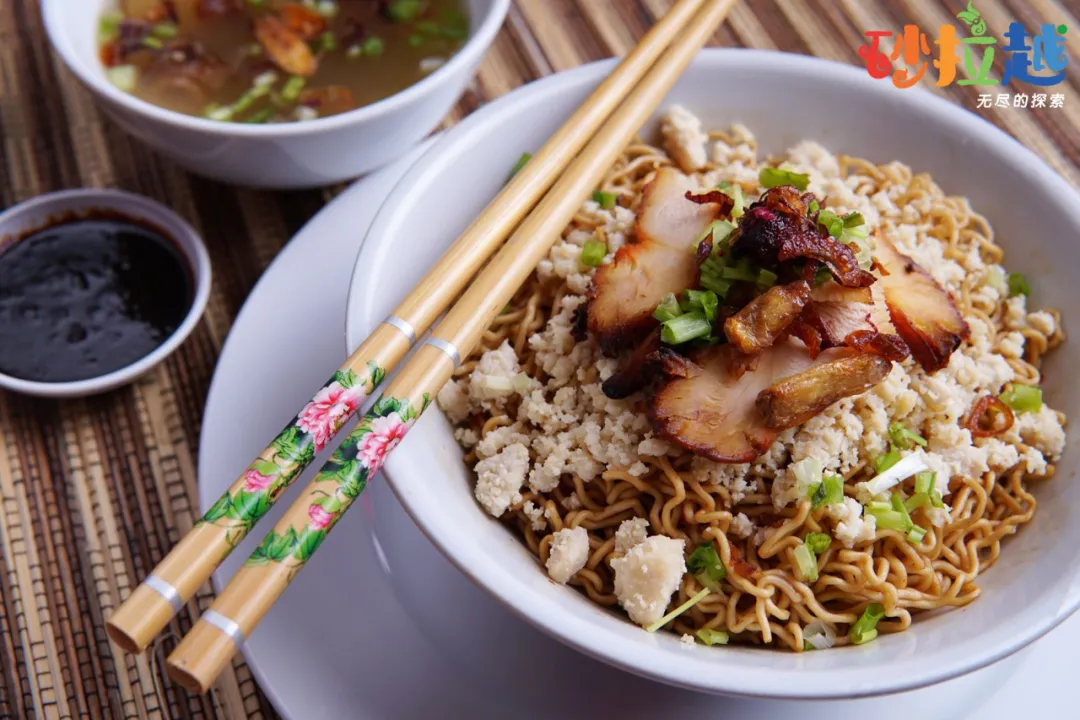 在马来西亚砂拉越，感受多元融合的美食文化