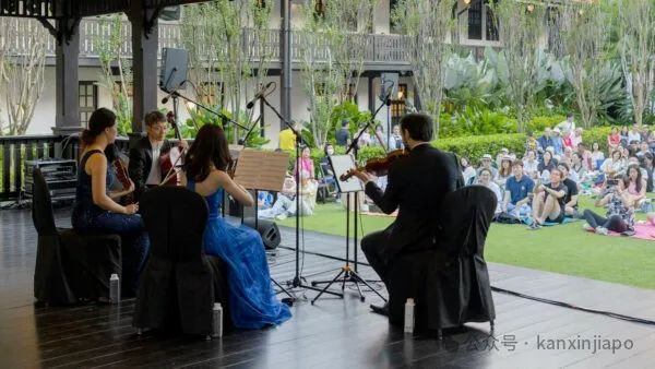 莱佛士酒店的新加坡植物园3场草地音乐会，免费，冲！