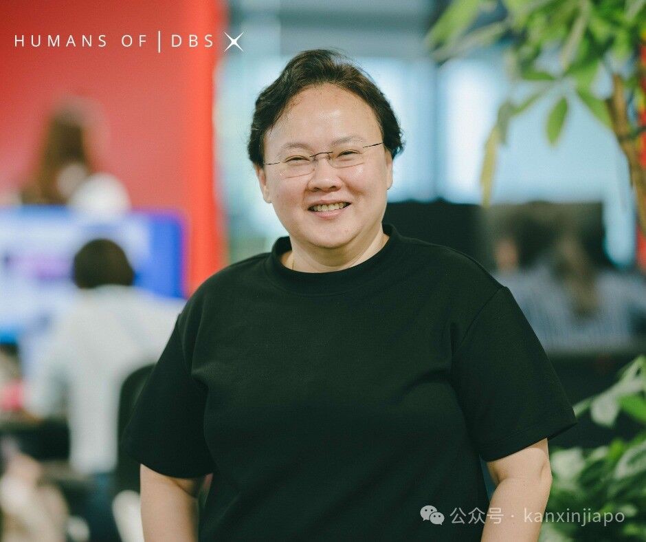 没念大学，英文屡挂屡考，新加坡工厂妹华丽转身为大银行高管