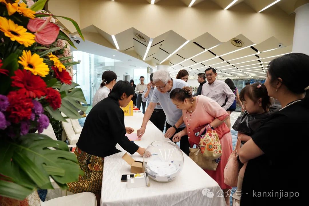 300名河南同乡新加坡聚会,中国驻新使馆领导也来了