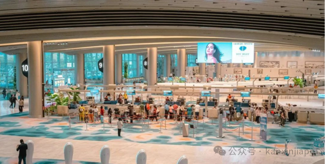 【新加坡今日要闻】妇人丢弃鸭子被罚$2500，樟宜机场被评为最佳通关服务机场，乌节路商业购物中心集体出售