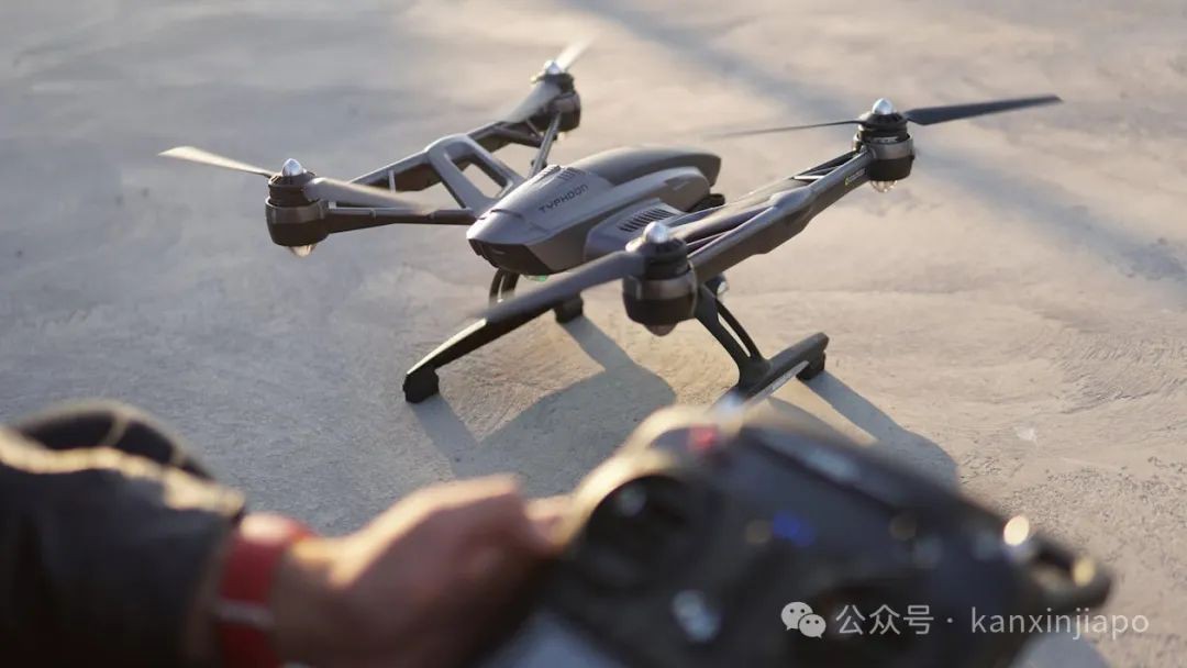 中国游客在新加坡飞无人机被抓！大使馆紧急发文提醒