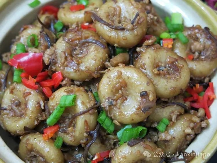 在新加坡客家文化美食节，好吃到都不想走了