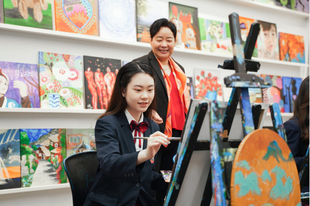 男孩女孩学习方式大不同？看男学霸VS女学霸！