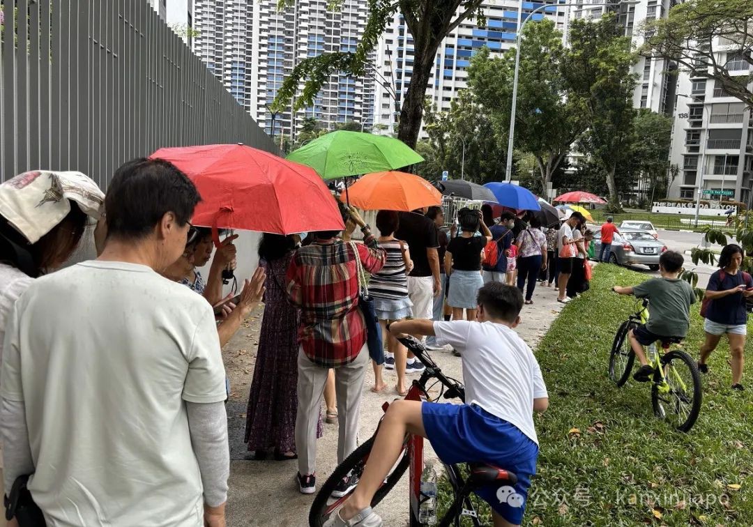 在新加坡客家文化美食节，好吃到都不想走了