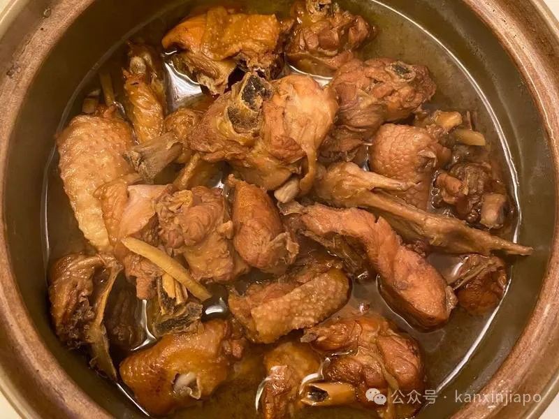 在新加坡客家文化美食节，好吃到都不想走了