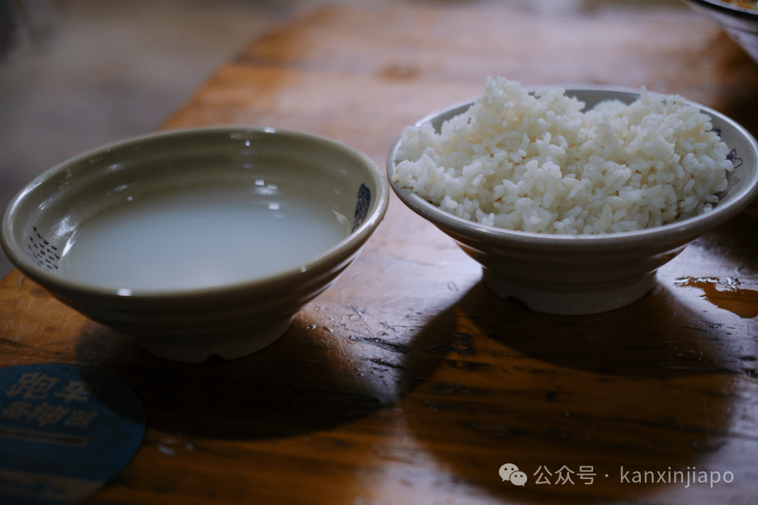 我找到了新加坡市面上最家常的四川菜——箜干饭