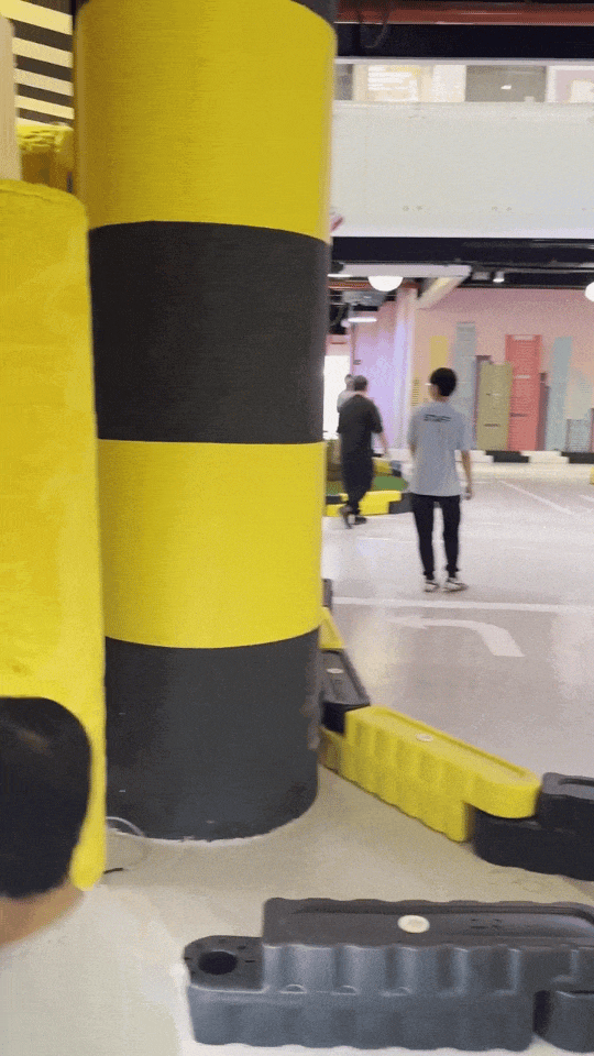 新加坡首家驾驶主题亲子乐园开幕!真实的驾车体验,快上车~