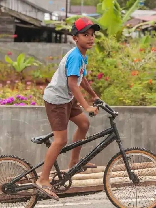 以海为家,印尼民丹岛住了一批“海上吉普赛人”