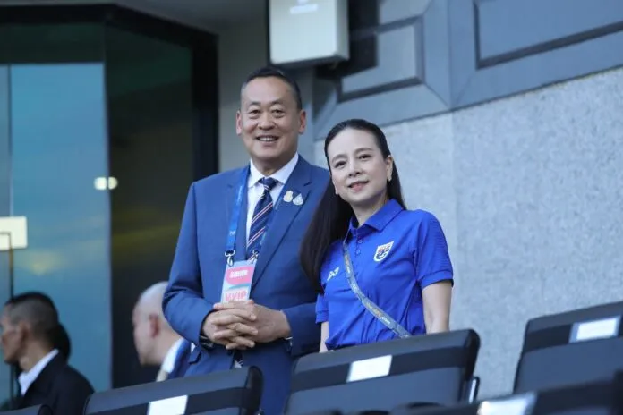 一球之差无缘晋级，泰国足协主席泪洒球场