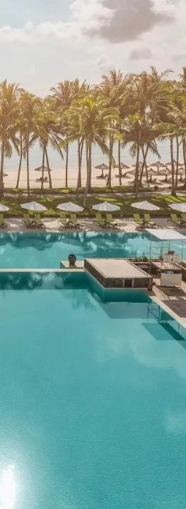民丹岛的沙滩、海浪和狂欢派对,给你一个与众不同的夏天