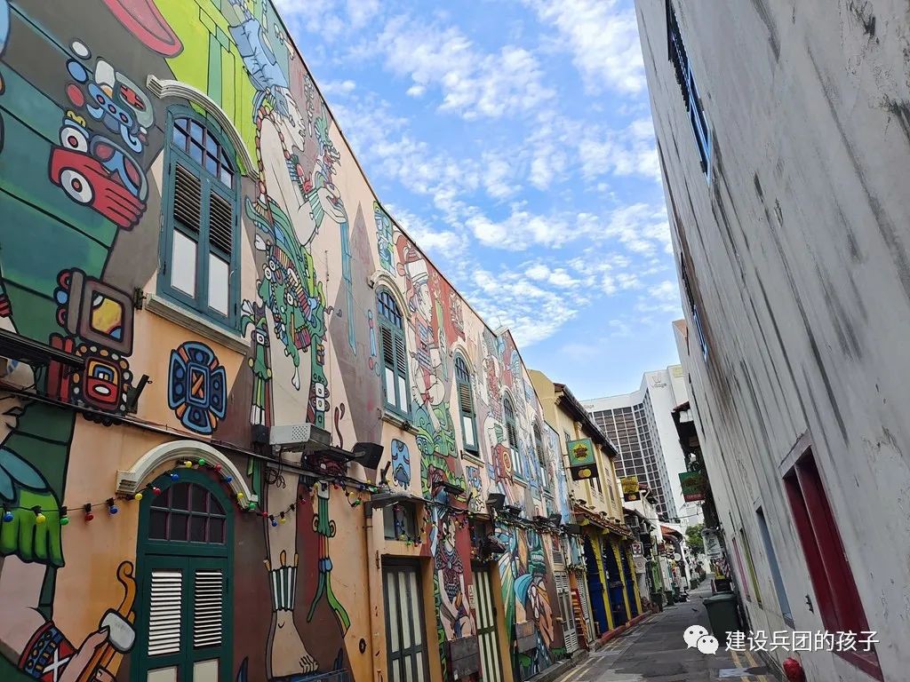 “第一次出国旅游，一定要去新加坡！”