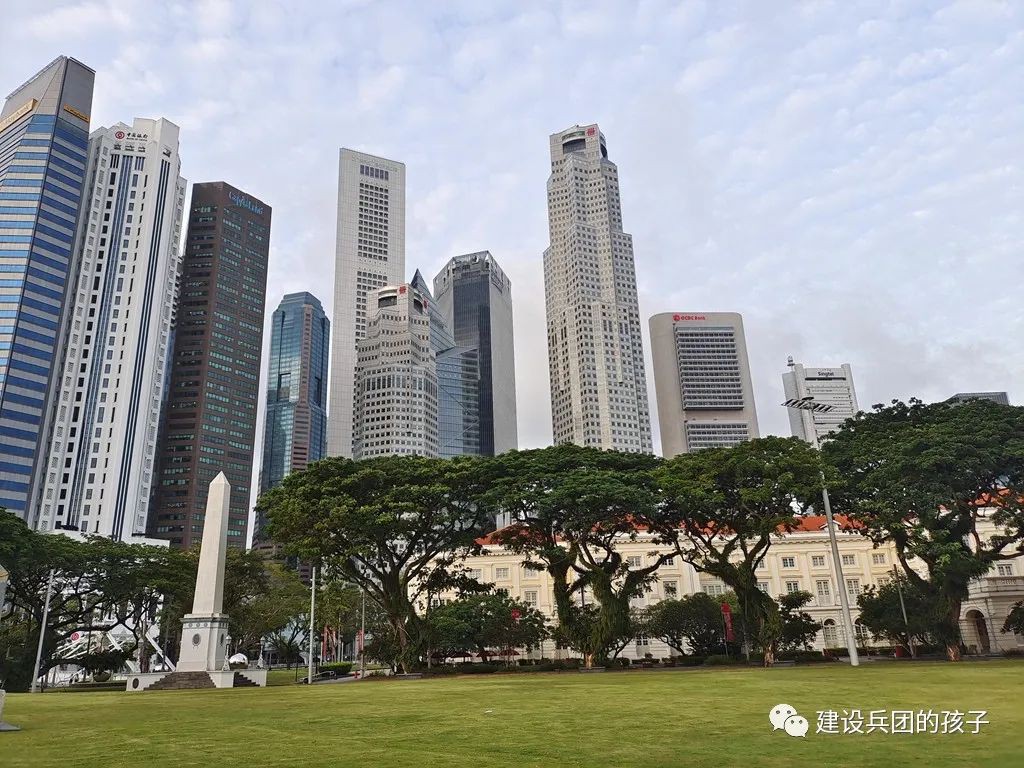“第一次出国旅游，一定要去新加坡！”