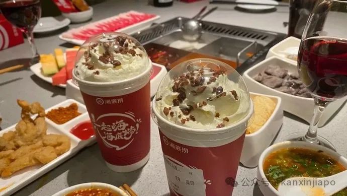 霸王茶姬重新杀进新加坡市场,90后创始人“入主”海底捞董事会,年薪120万