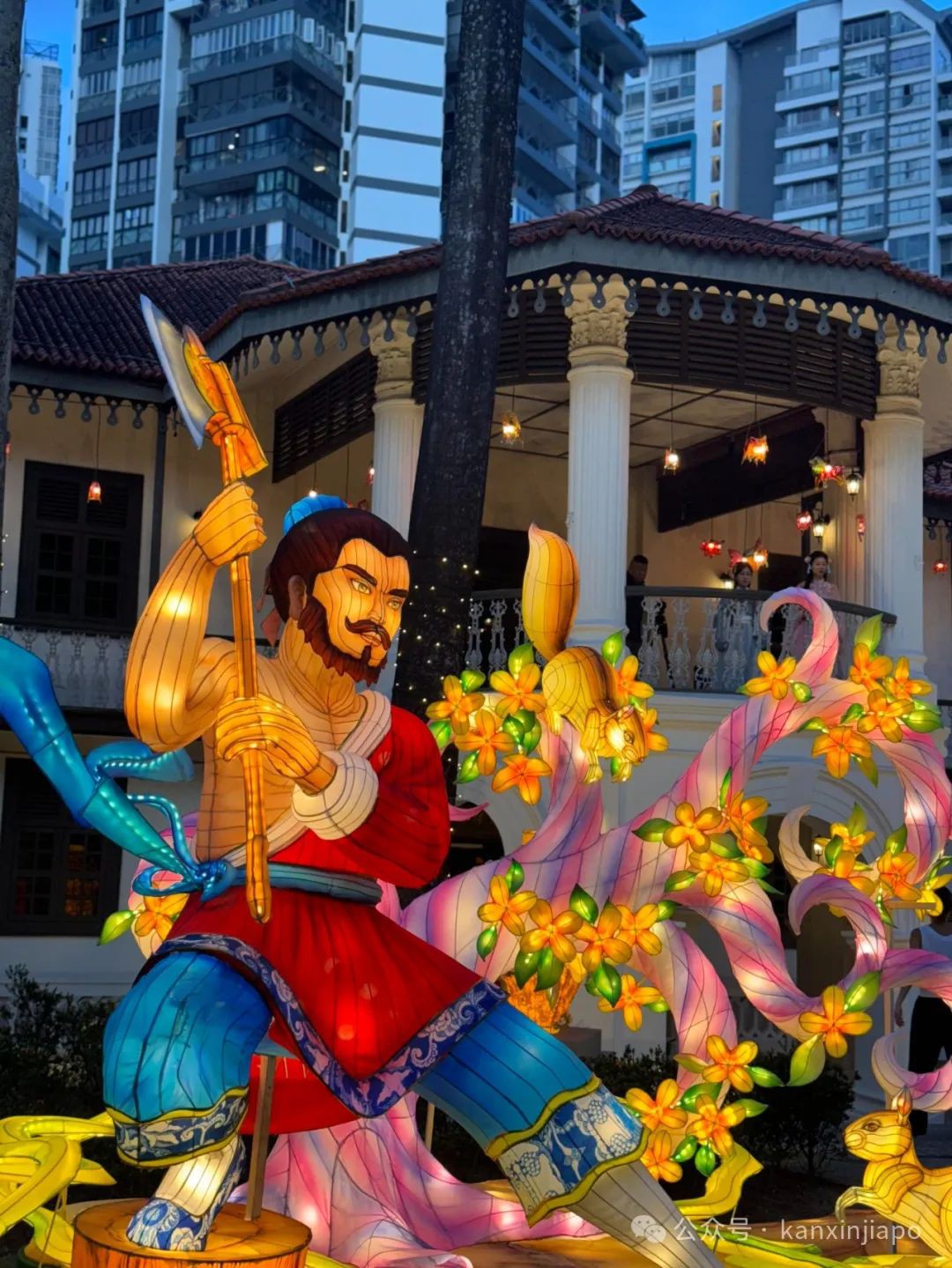 看花灯、拍绝美汉服,晚晴园翻新前最后中秋狂欢!下次再聚是两年后!