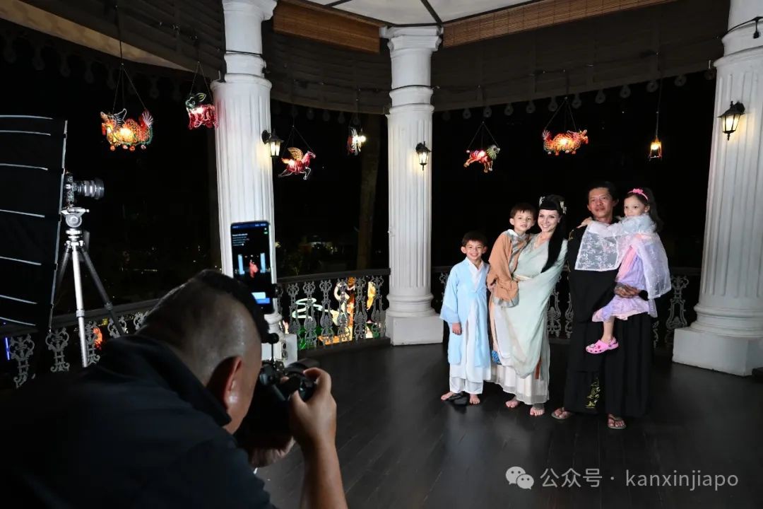 看花灯、拍绝美汉服,晚晴园翻新前最后中秋狂欢!下次再聚是两年后!