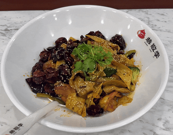 5折在新加坡吃上这口麻辣香锅！现点现炒，全是猛料！